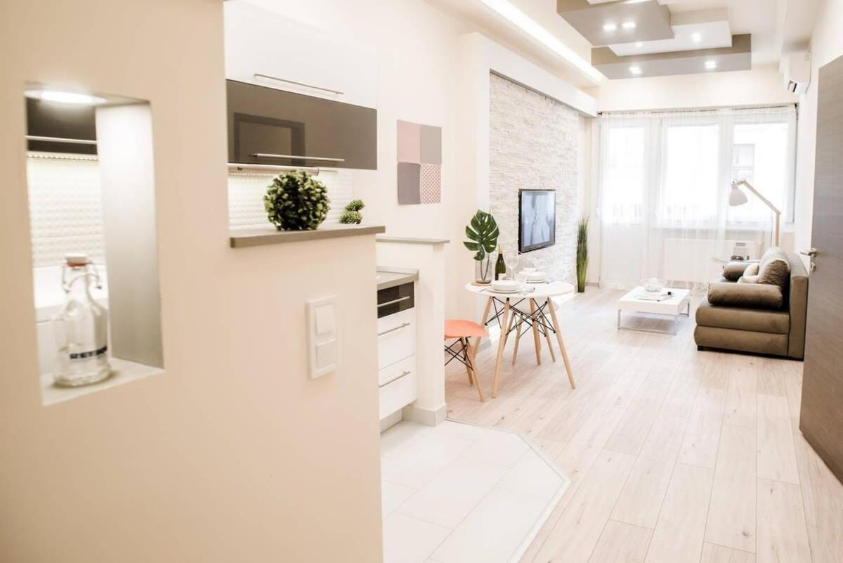 New Luxury Apartment In The Center With A/C Budapest Kültér fotó