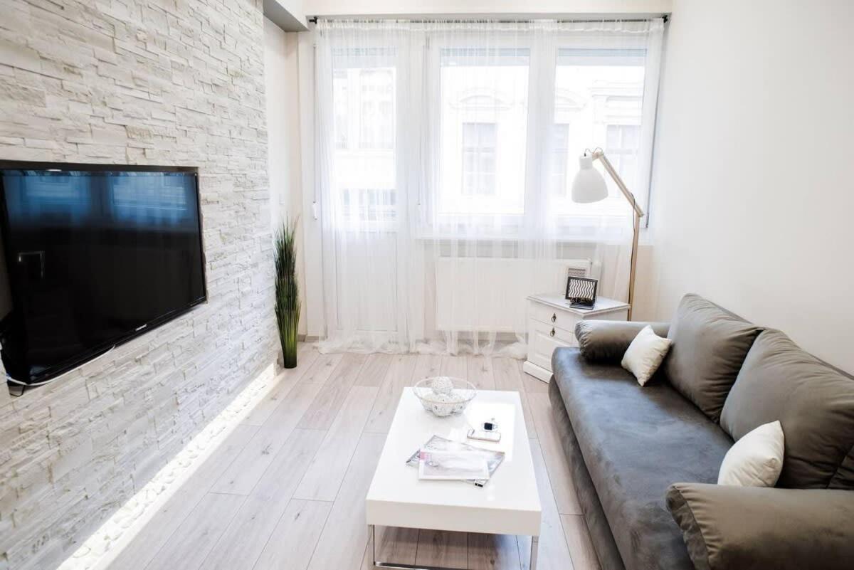 New Luxury Apartment In The Center With A/C Budapest Kültér fotó