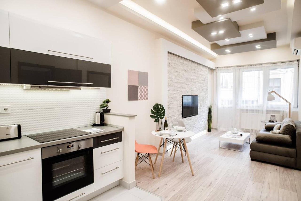 New Luxury Apartment In The Center With A/C Budapest Kültér fotó
